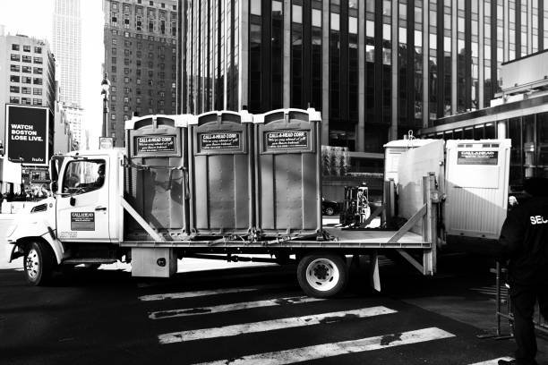 Portable Toilet Options We Offer in Mirrormont, WA